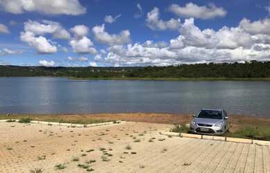 Imagem: O terreno possui 3.000m² de Área e está localizado em Guará