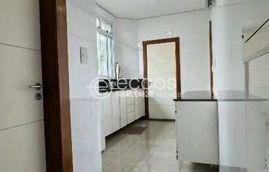 Imagem 7: Casa em condomínio à venda, 4 quartos, 1 suíte, 4 vagas, Alphaville Lagoa dos Ingleses - N