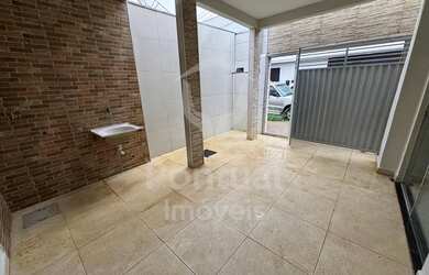 Imagem: A casa possui 2 Dormitórios, 1 Banheiro, 1 Vaga na garagem