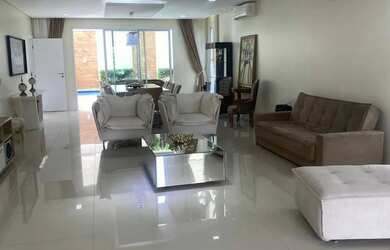 Imagem 2: Casa Duplex de Alto Padrão em Alphaville Eusébio 5 Suítes, Piscina e 451m²