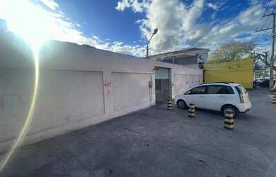 Imagem 4: Imóvel para aluguel tem 840 metros quadrados em Irajá - Rio de Janeiro...