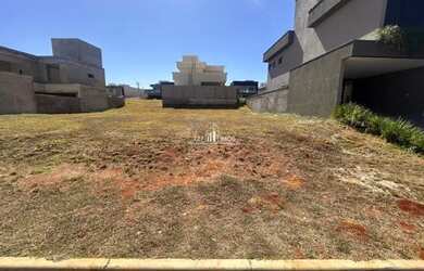 Imagem: O terreno possui 262m² de Área e está localizado em Jardins