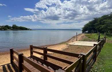 Imagem: A chácara possui 1.800m² de Área e está localizado em Plano