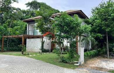 Imagem: A casa em condomínio possui 5 Dormitórios, 2 Banheiros, 3