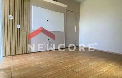 Imagem: A casa possui 3 Dormitórios, 2 Banheiros, 3 Vagas na garagem