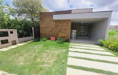 Imagem: A casa em condomínio possui 3 Dormitórios, 3 Banheiros, 3