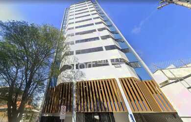 Imagem: O apartamento possui 1 Dormitório, 1 Banheiro, 1 Vaga na garagem