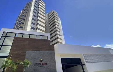 Imagem: O apartamento possui 4 Dormitórios, 5 Banheiros, 3 Vagas na