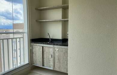 Imagem: O apartamento possui 2 Dormitórios, 2 Banheiros, 1 Vaga na