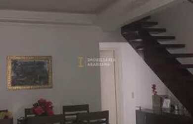 Imagem: A casa possui 3 Dormitórios, 2 Banheiros, 1 Vaga na garagem