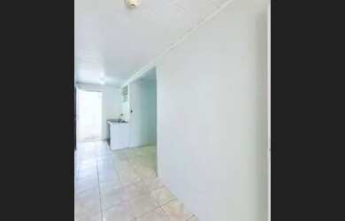 Imagem: A casa possui 3 Dormitórios, 2 Vagas na garagem e está localizado