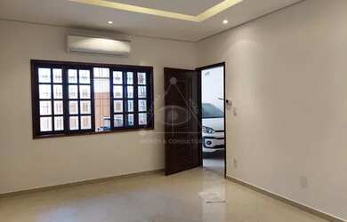 Imagem: A casa possui 3 Dormitórios, 4 Banheiros, 3 Vagas na garagem