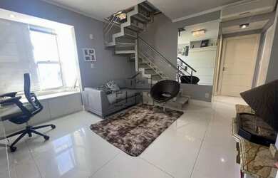 Imagem: O apartamento na cobertura possui 2 Dormitórios, 1 Banheiro