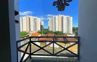 Imagem: O apartamento possui 3 Dormitórios, 1 Banheiro, 1 Vaga na garagem