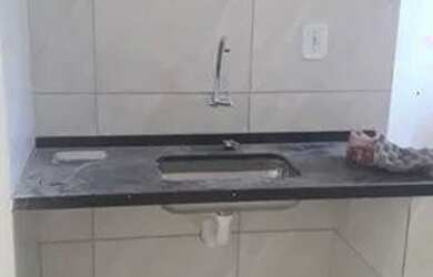 Imagem 2: Aluga se. Área de serviço, 1 Banheiroe2 Dormitórios