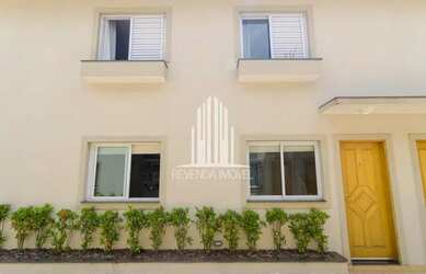 Imagem: A casa em condomínio possui 3 Dormitórios, 1 Banheiro, 3 Vagas