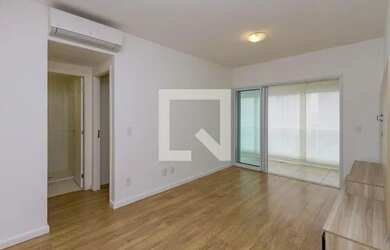 Imagem: O apartamento possui 1 Dormitório, 1 Banheiro, 1 Vaga na garagem