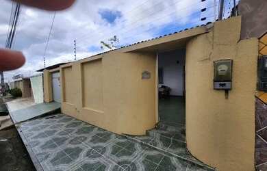 Imagem: A casa para alugar possui 3 Dormitórios, 3 Banheiros e 3 Vagas