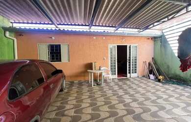 Imagem: A casa possui 2 Dormitórios, 1 Banheiro, 128m² de Área e