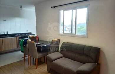 Imagem: O apartamento possui 2 Dormitórios, 1 Banheiro, 1 Vaga na garagem