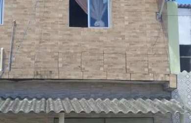 Imagem: A casa possui 5 Dormitórios, 4 Banheiros, 1 Vaga na garagem