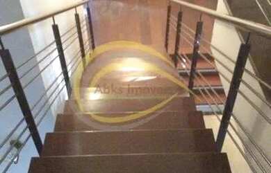 Imagem: A casa em condomínio possui 4 Dormitórios, 5 Banheiros, 4