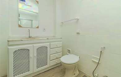 Imagem 15: Apartamento com 2 Dormitorio s localizado a no bairro Mont Serrat em Porto...