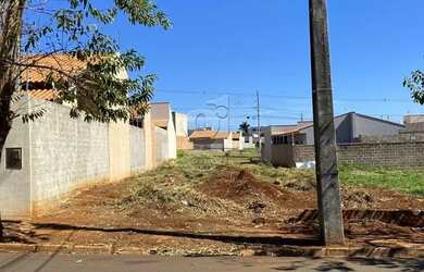 Imagem: O terreno possui 280m² de Área e está localizado em Ideal