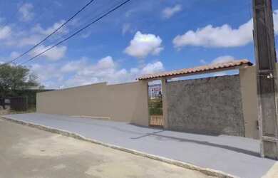 Imagem: O terreno possui 800m² de Área e está localizado em Candelária