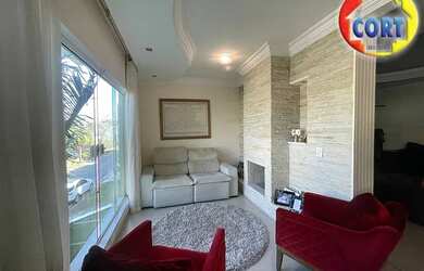 Imagem 10: Casa para venda com piscina no condomínio Country Club em Arujá