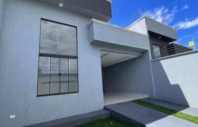 Imagem: A casa possui 2 Dormitórios, 1 Banheiro, 1 Vaga na garagem