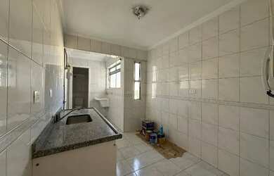 Imagem: O apartamento possui 2 Dormitórios, 2 Banheiros, 1 Vaga na