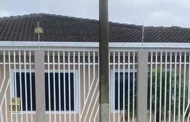 Imagem: A casa possui 3 Dormitórios, 3 Banheiros, 3 Vagas na garagem