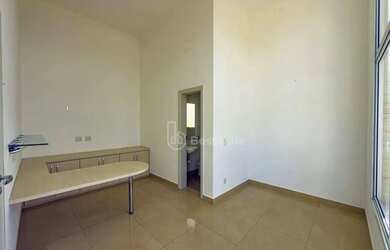 Imagem 2: Casa à venda, com 440m² de área construída, no Residencial Genesis...