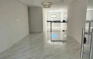 Imagem: A casa possui 3 Dormitórios, 3 Banheiros, 2 Vagas na garagem