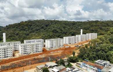 Imagem: O apartamento possui 2 Dormitórios e está localizado em Curado