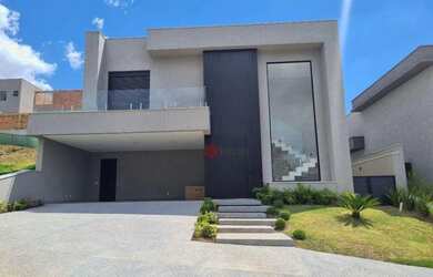 Imagem: A casa em condomínio possui 4 Dormitórios, 5 Banheiros, 2