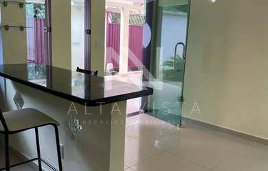 Imagem 10: CASA NO CENTENÁRIO. Piscina, Guarda roupae130m² de Área