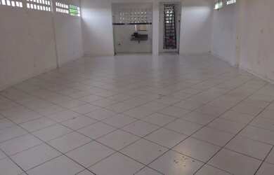 Imagem 2: ALUGO LINDO GALPÃO. 400m² de Área