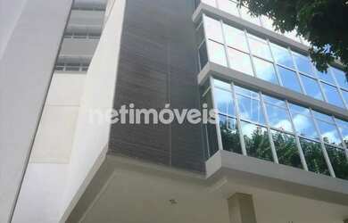 Imagem: O depósito possui 2 Vagas na garagem e 132m² de Área e está