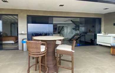 Imagem: O apartamento na cobertura possui 3 Dormitórios, 5 Banheiros