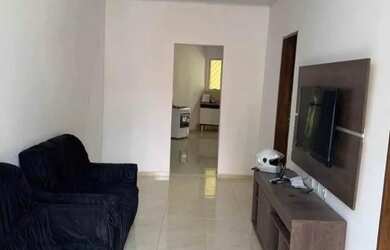 Imagem: A casa possui 2 Dormitórios, 1 Banheiro, 1 Vaga na garagem