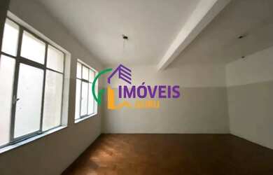 Imagem: O depósito possui 210m² de Área e está localizado em Centro