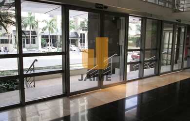 Imagem 13: Sala Comercial com 2 banheiros, 1 copa e 2 vagas em excelente localização...