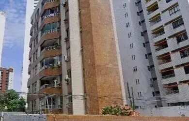 Imagem: O apartamento possui 3 Dormitórios, 1 Banheiro, 1 Vaga na garagem