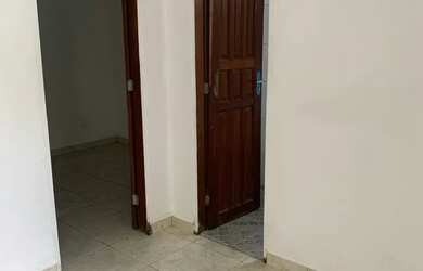 Imagem: A kitnet possui 1 Dormitório e 1 Banheiro e está localizado