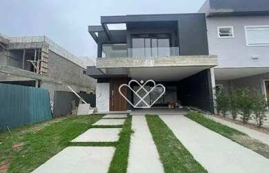 Imagem: A casa em condomínio possui 3 Dormitórios, 2 Banheiros, 2