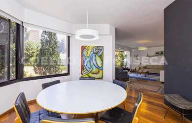 Imagem: O apartamento possui 3 Dormitórios, 5 Banheiros, 3 Vagas na