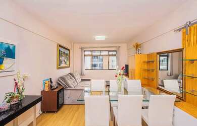 Imagem: O apartamento possui 2 Dormitórios, 2 Banheiros, 2 Vagas na