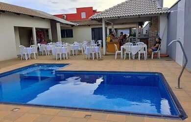 Imagem: A casa possui 1 Dormitório e está localizado em Plano Diretor